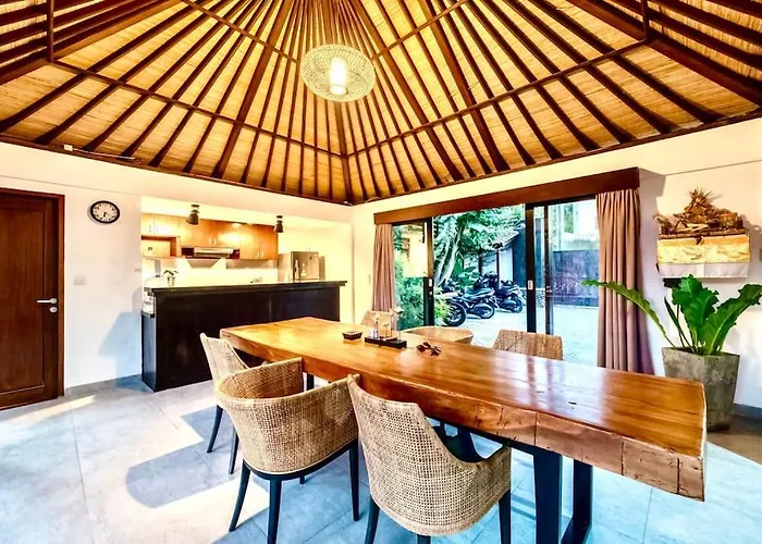 Lovely 5br-villa By Rock-str At The Heart Of Just 5min Walk To The