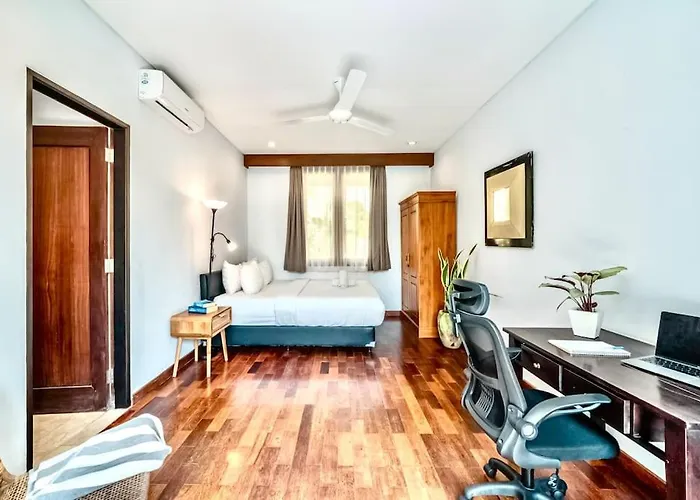 Lovely 5br-villa By Rock-str At The Heart Of Just 5min Walk To The Villa