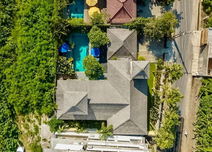 Lovely 5br-villa By Rock-str At The Heart Of Just 5min Walk To The *