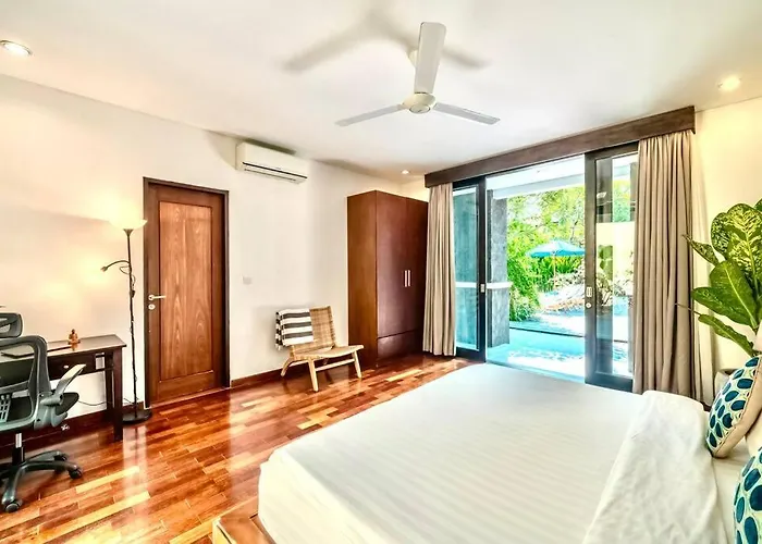 Villa Lovely 5br-villa By Rock-str At The Heart Of Just 5min Walk To The